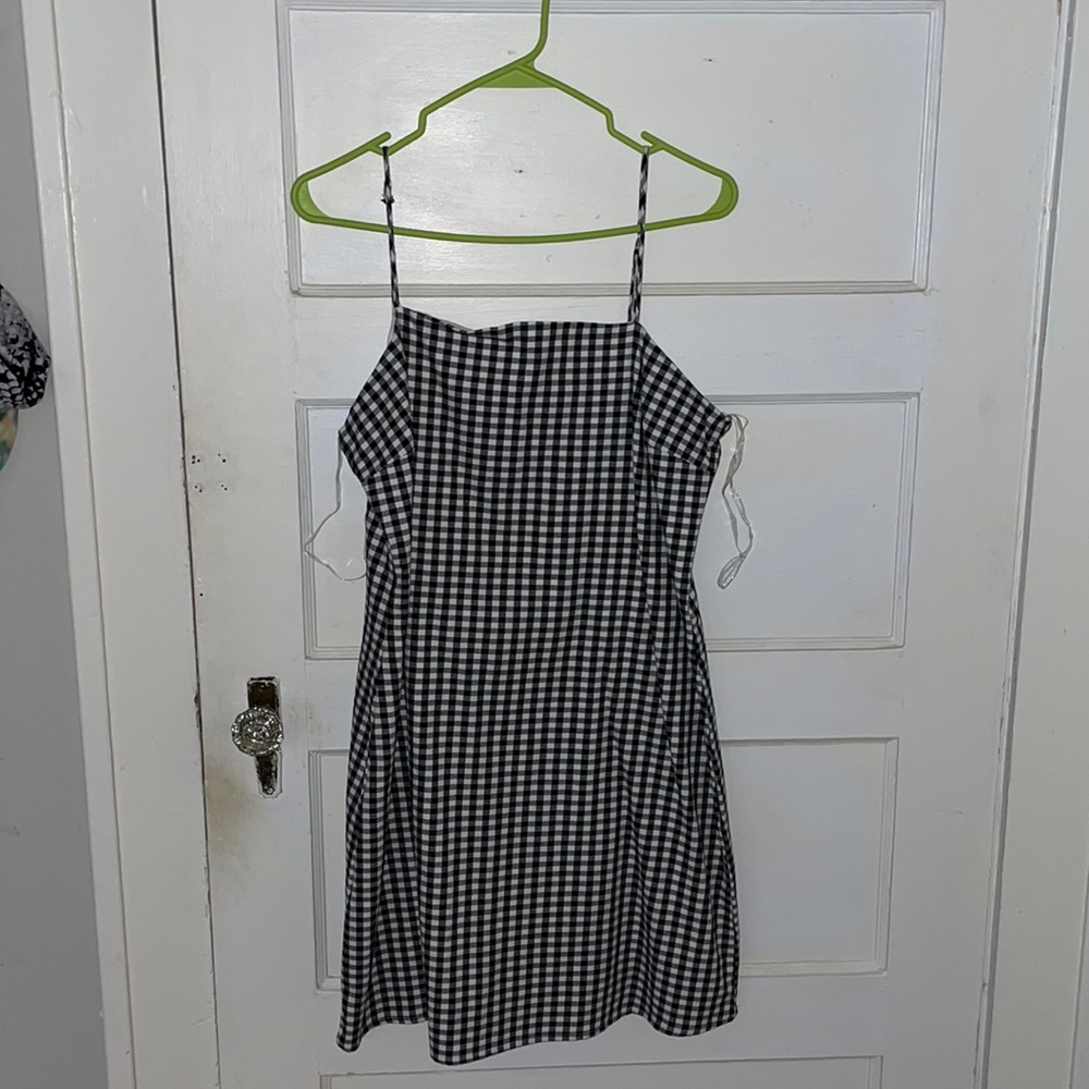 gingham dress